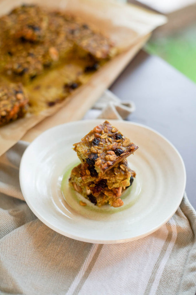 Oatmeal Blueberry Banana Protein Bars