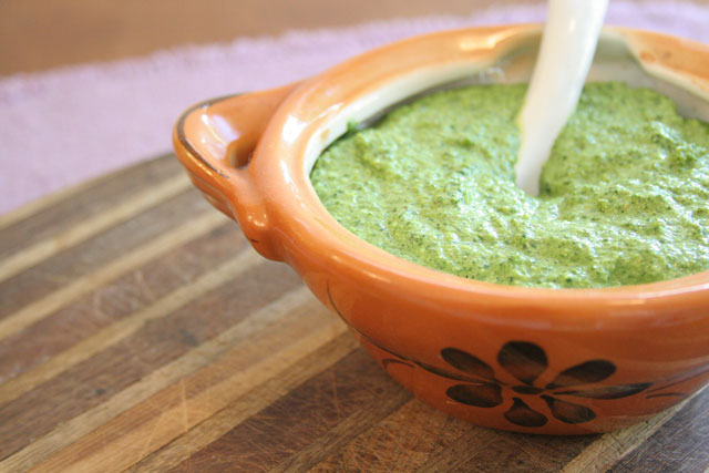 Spinach Basil Walnut Pesto in 10 Minutes!