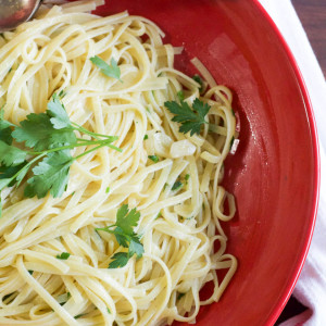 Pasta with Garlic and Olive Oil- Pasta Aglio e Olio