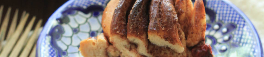 Berry Cinnamon Skillet Bread